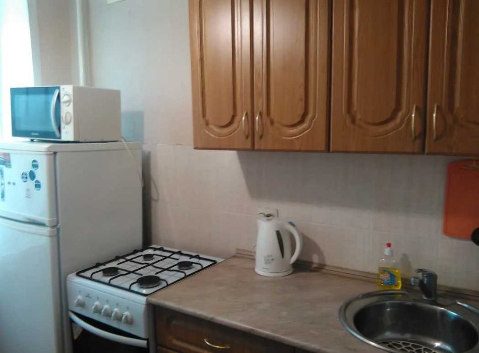 Дава се под наем Едностаен апартамент в Пловдив, Каменица 2 - 40 кв.м за 204 € - Снимка #2