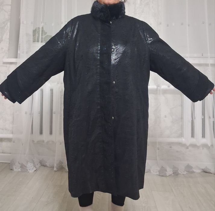 Продам пальто весна осень