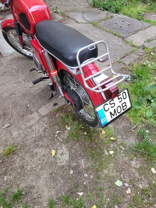 Motoreta Mobra 50S