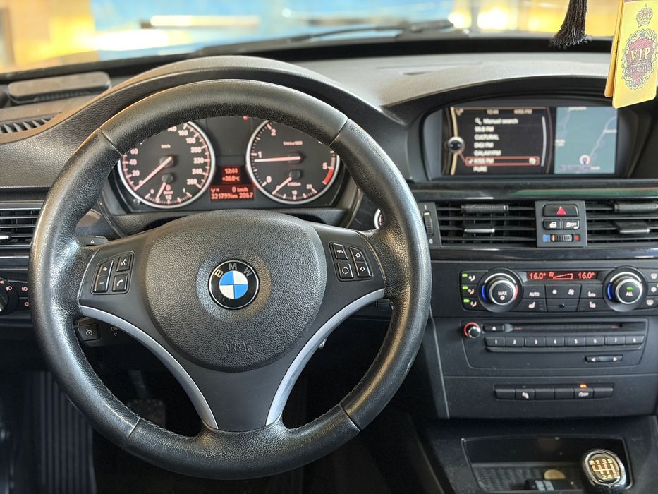 BMW e91 lci 2.0d 2012