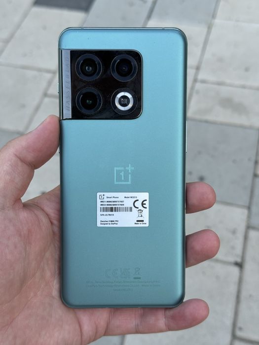Почти Новый OnePlus 10 Pro 5G 12/256 (8Gen1)