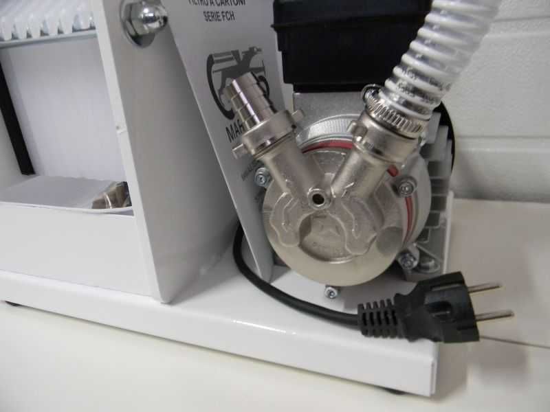 Filtru vin/suc cu pompa INOXIDABILA 95°C GRIFO FCH 10 si 10 Placi+manometru