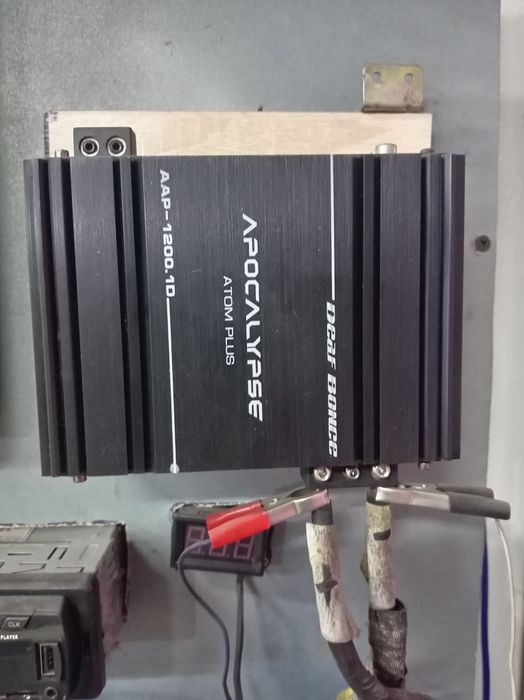 продам усилитель