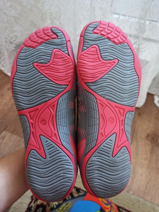 Новые,  продам,  унисекс