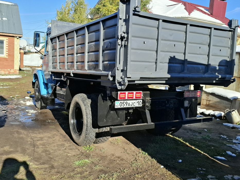 Продам зил сельхозник..