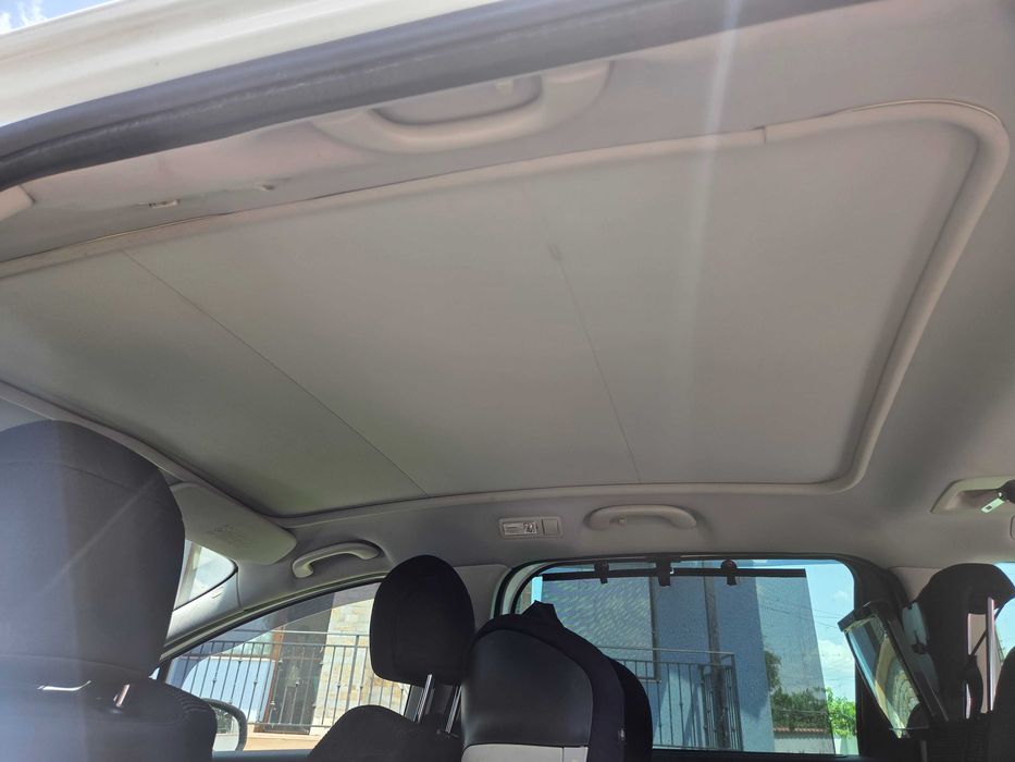 Peugeot 5008 1.6 HDi -Декември 2010, Ван, Употребяван автомобил, В добро състояние, Дизел, 285 000км, Автоматични скорости, 112к.с., EURO 5, 1600см3,