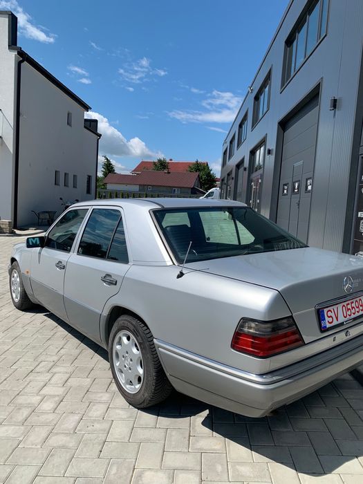MERCEDES-BENZ E-Class 1993 — imagine 3
