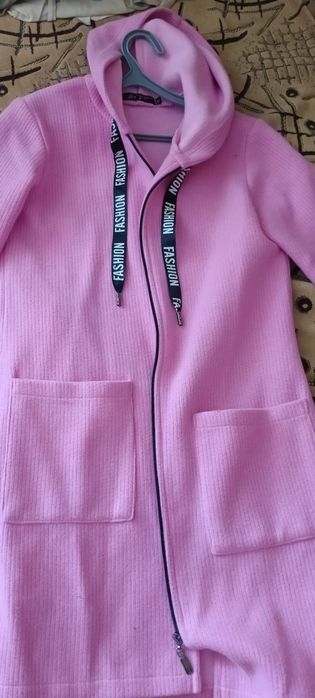 Продам женское пальто