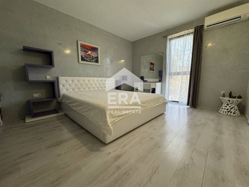 Продава се Тристаен апартамент в Варна, м-т Траката - 109 кв.м за 1217 €/кв.м - Снимка #9