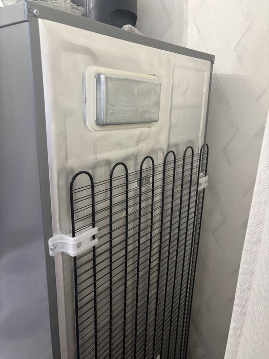 Морозильник beko 1,5 года