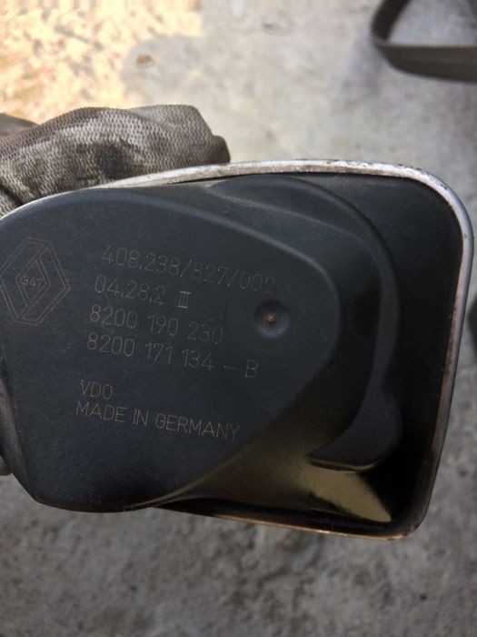 Clapeta acceleratie renault megane 2.0 aspirat 2.0 cabrio 136 de cai