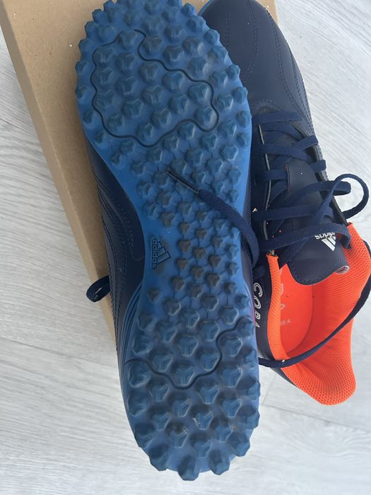 Футболни Стоножки Adidas 44