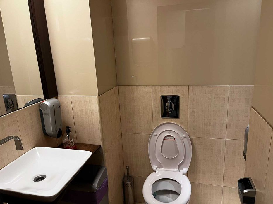 Продава се Магазин в София, Лозенец - 121 кв.м за 1976 €/кв.м - Снимка #2