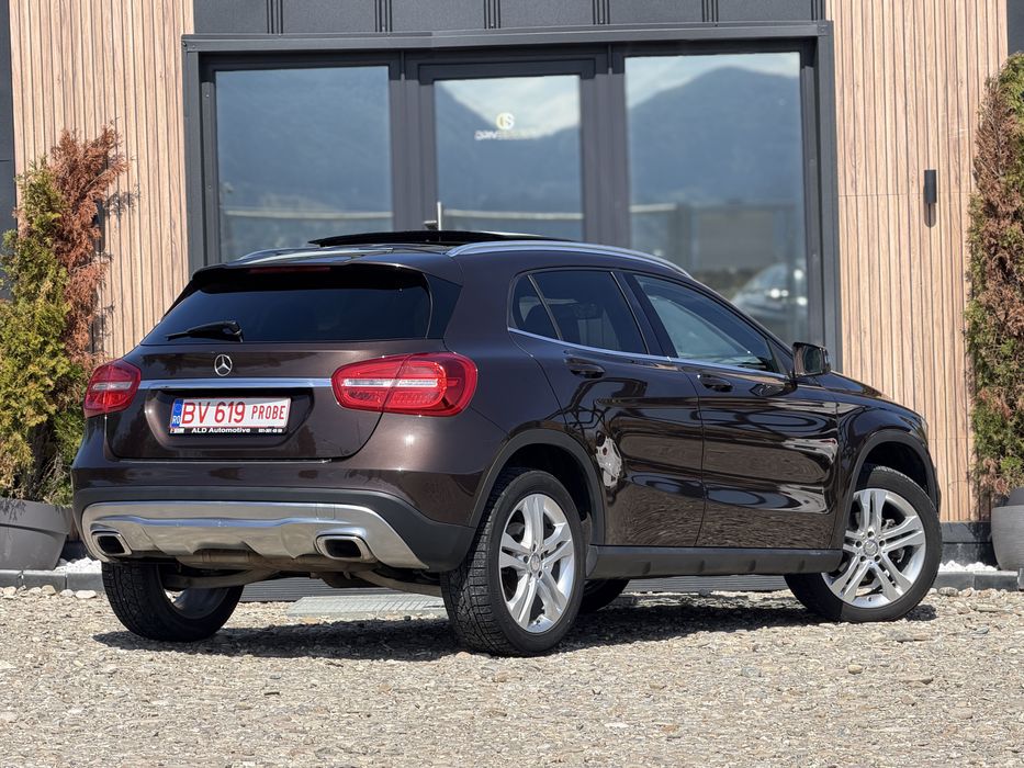 Mercedes-Benz GLA 200d Sport | Automat 7G-DCT | Piele/Artico | 18” | Euro 6 Posibilitate Rate Garantie