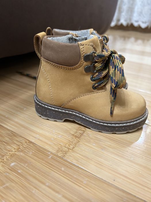 Ghete Zara marimea 21