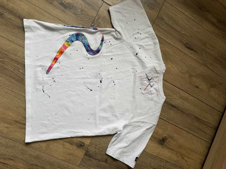 Дизайнерска тениска Radichev нова