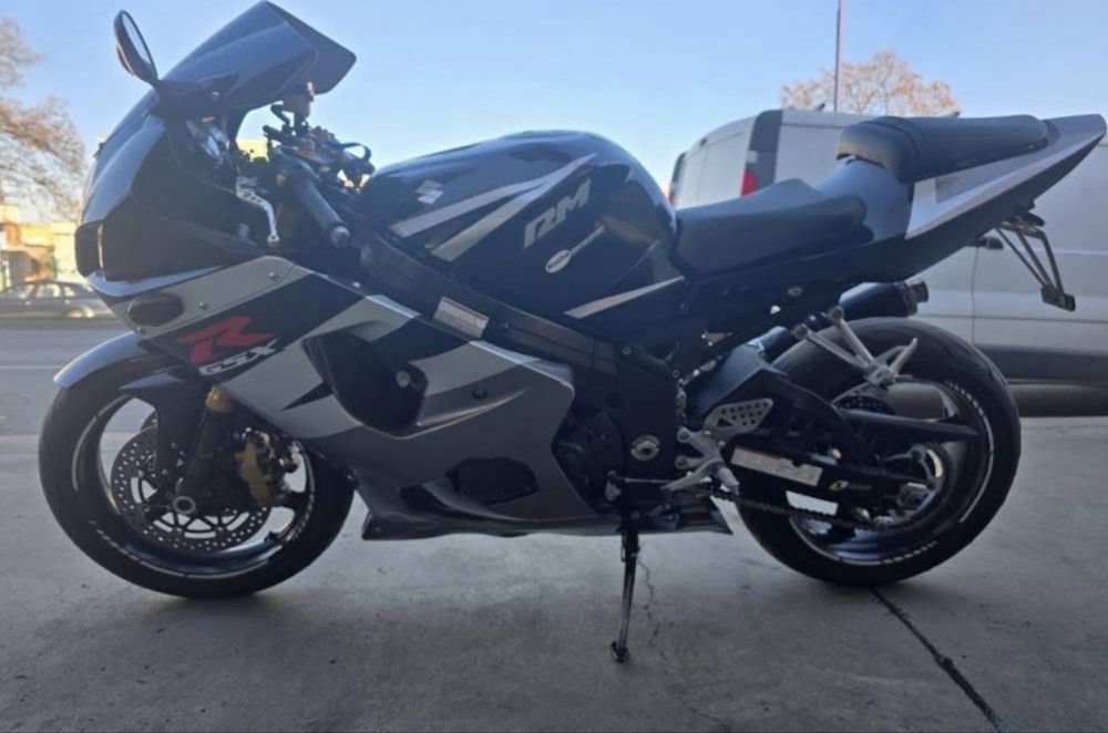 Gsxr 1000 K4 на части
