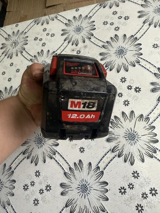 Акумулаторна батерия MILWAUKEE, M18 12,0 Ah, M18