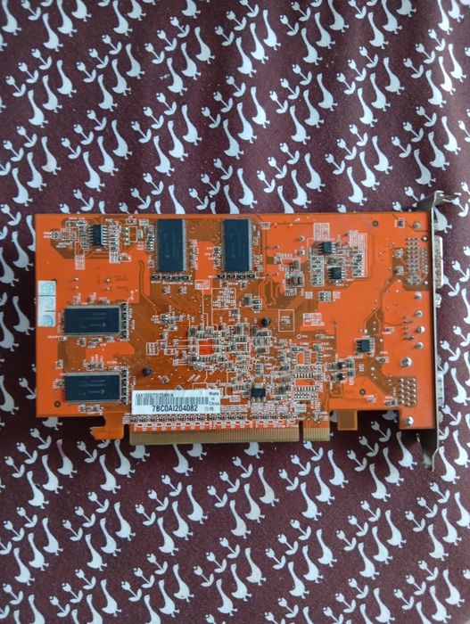 Placa video AMD EAX 1050