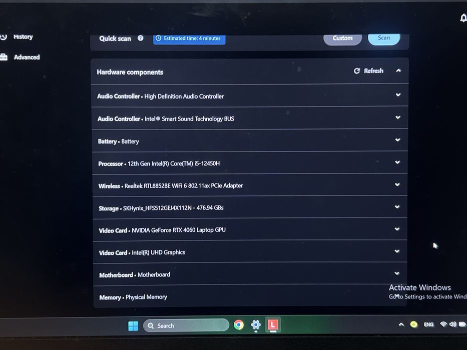 Геймърски лаптоп LENOVO LOQ