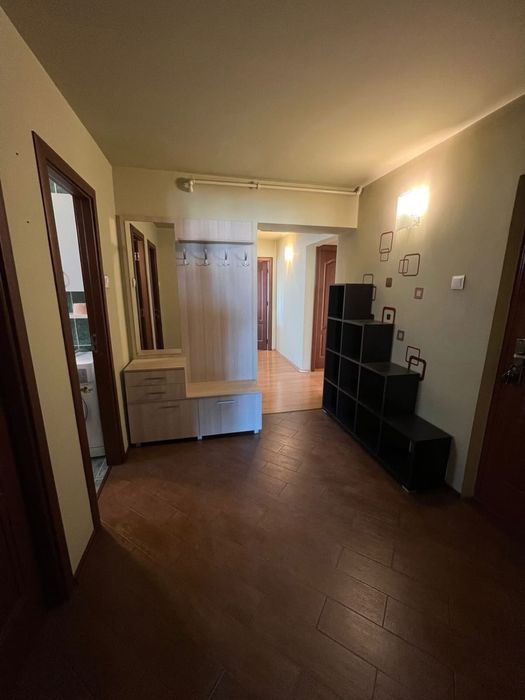 DE ÎNCHIRIAT Apartament 3 camere 80 m² 7 Noiembrie
