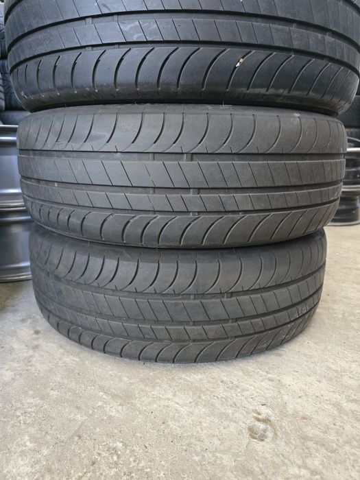 4 Броя 205/50/19 Bridgestone 2x6mm 2x5,2mm