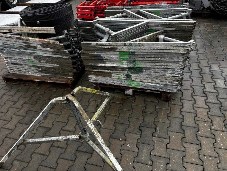 Trepied  zincat suport popi metalici suport
