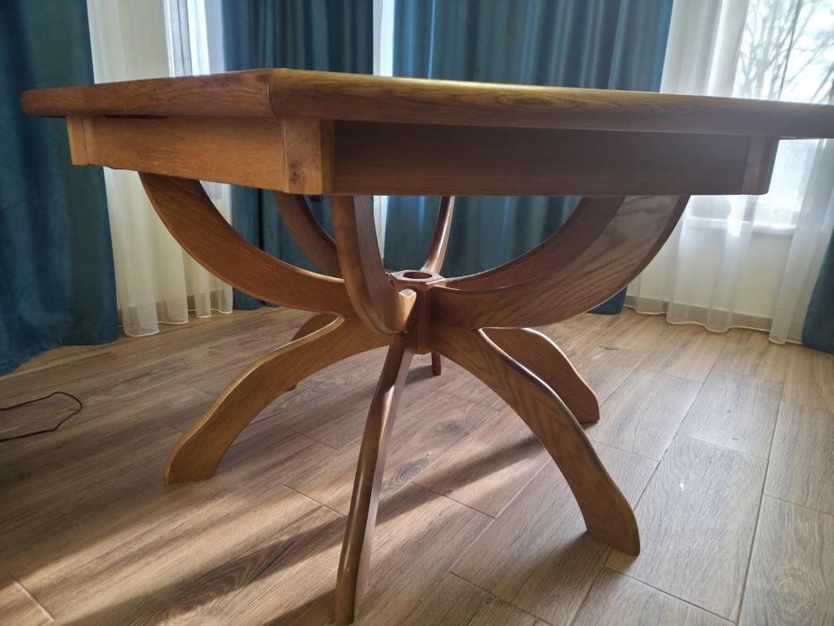 Masa stejar extensibila