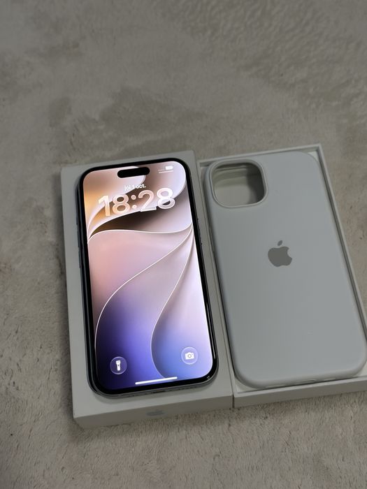 iPhone 15 Blue 128 GB 93% ca nou + folie si cutie / husa apple