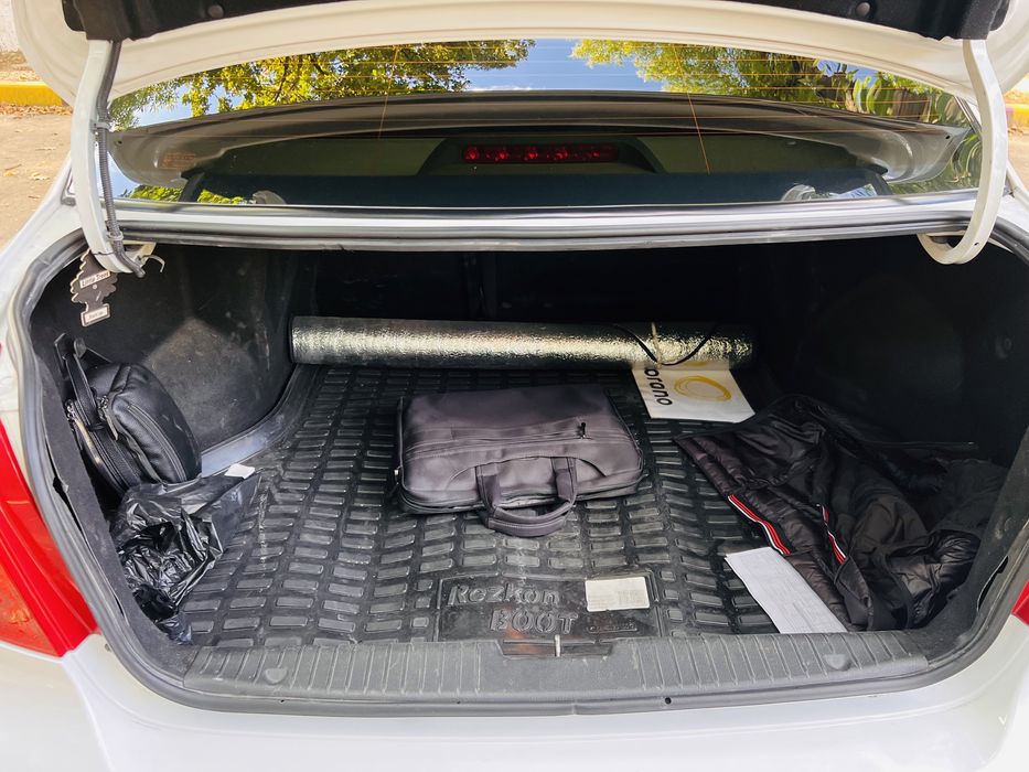 Сдам в сухую  Жентру 2015 механика  пропан круговая тонировка