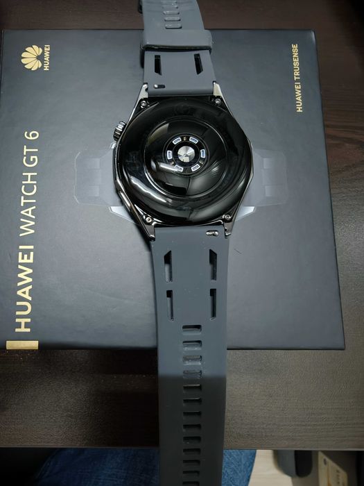 Продавам Huawei Watch GT6