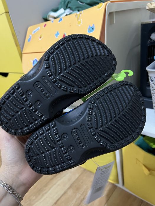 Crocs новые, из колекции мстители марвел