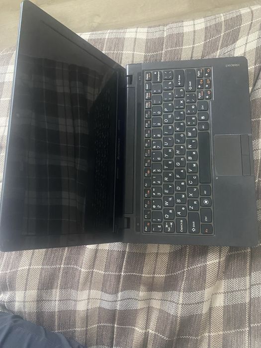 Срочно продам! Lenovo IdeaPad S205