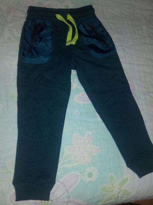 Pantaloni trening copii 4ani, Noi!
