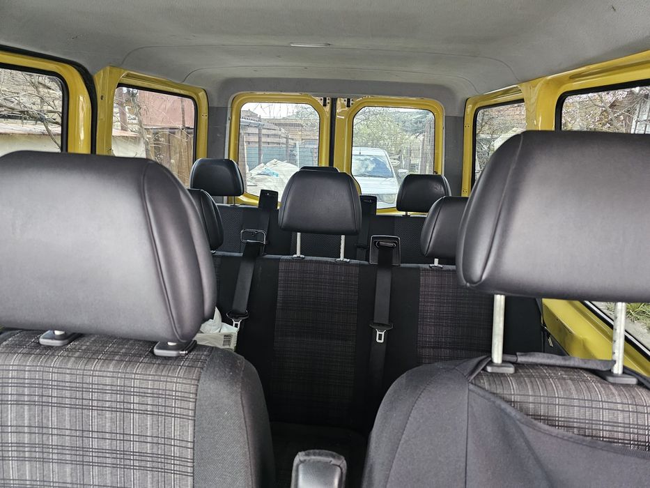 Vand microbuz Mercedes Sprinter, 2.2, 8+1 locuri, din 2015