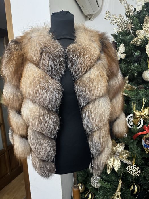 Haina de blana , de vulpe foarte bogata , model 2 in 1, se poate vesta