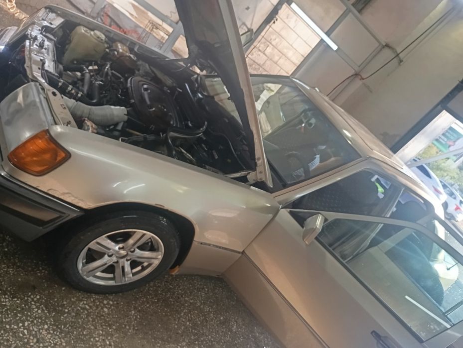 Mercedes Benz Е 200