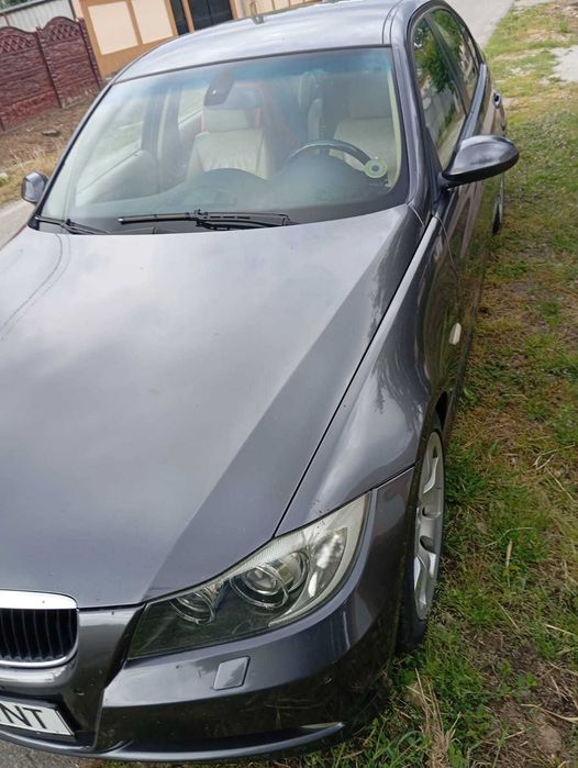 BMW E90 Seria 3 320d