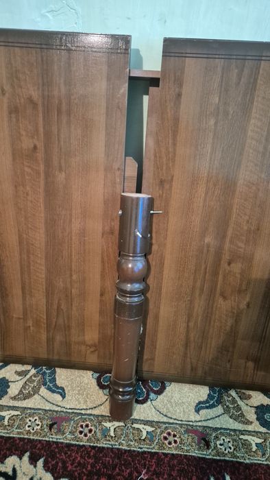 Үлкен залға арналған стол!СРОЧНО