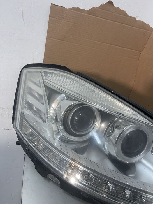 Far dreapta Mercedes S-class W221 Facelift bixenon ILS FULL