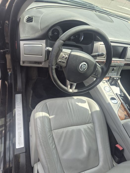 JAGUAR XF 2010 — imagine 4