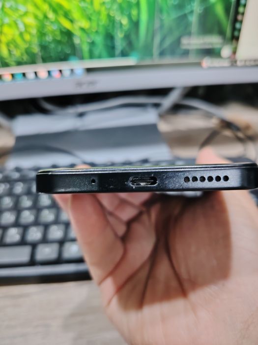 Xiomi Redmi 12  telfon qilsela buladi