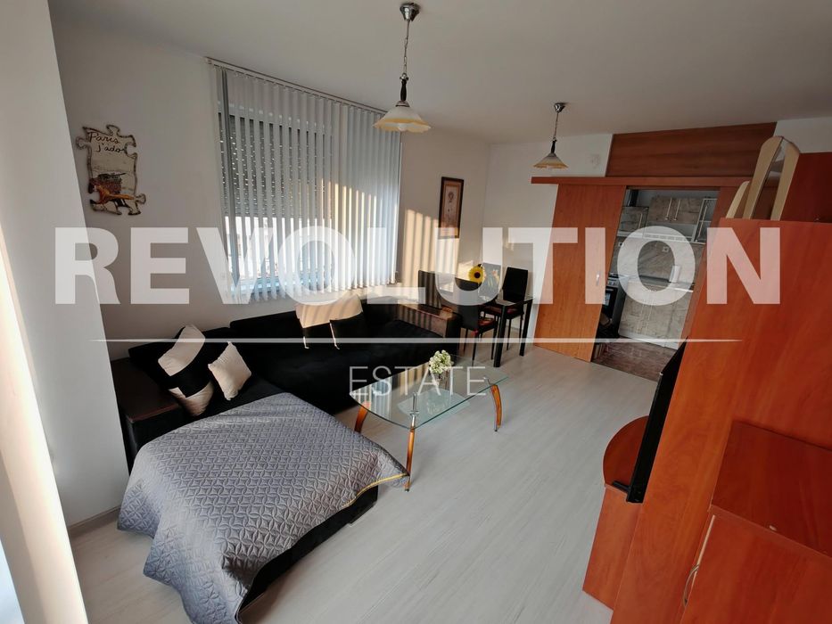 Дава се под наем Тристаен апартамент в Пловдив, Младежки Хълм - 130 кв.м за 600 € - Снимка #10