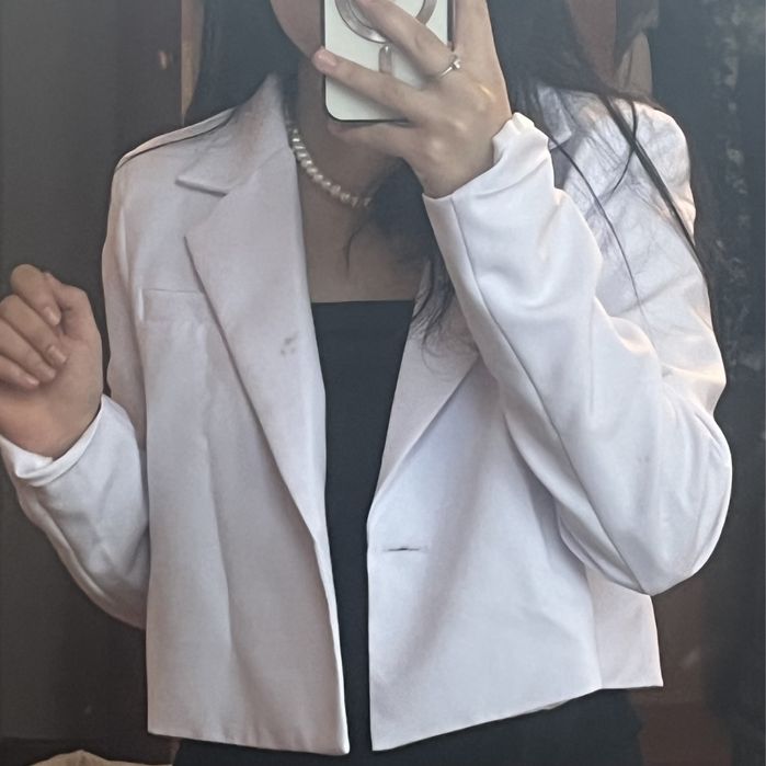 белый пиджак 5000 кzt