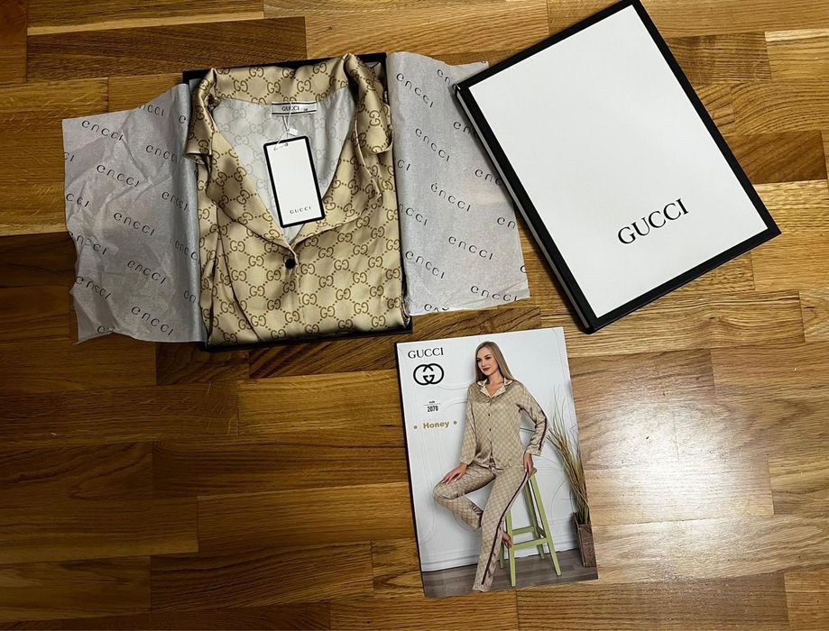 Pijama Gucci de dama