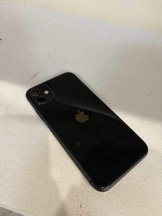 Продам айфон 11 черный iphone 11 128 гб