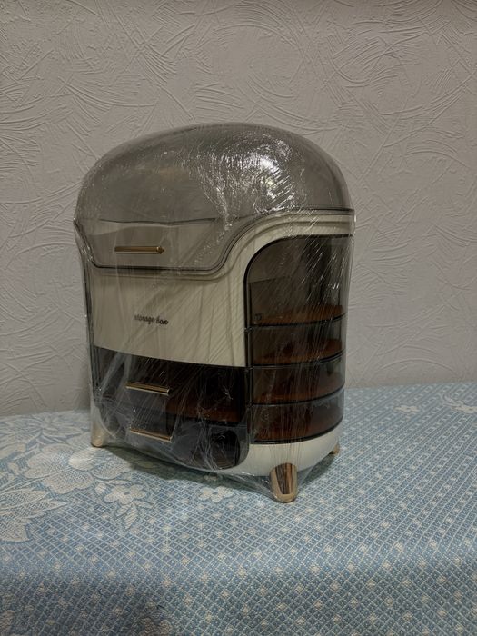 Продается косметичка