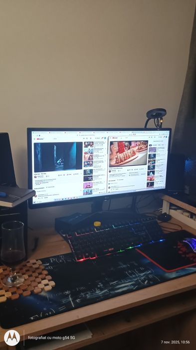 Vând monitor gaming ultrawide 29 inchi.