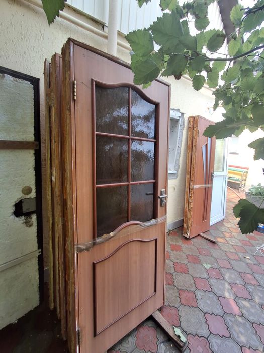 Продается двери меж комнатные