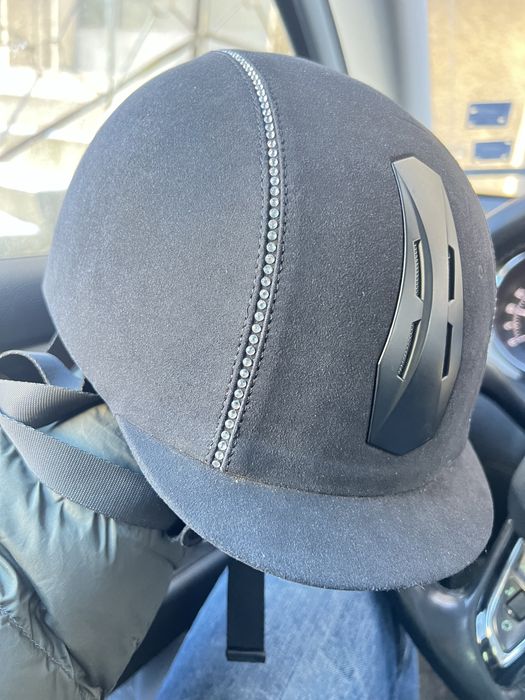 Каска за езда Premiere, 52-54 размер.